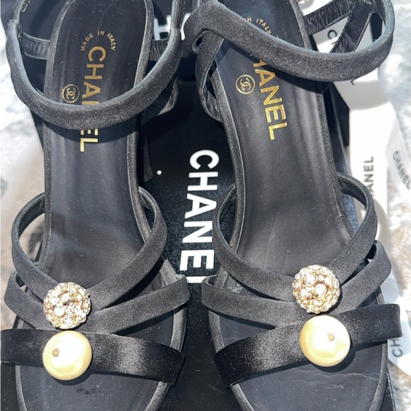 Chanel Black Women's Sandals - Picture 1 of 6